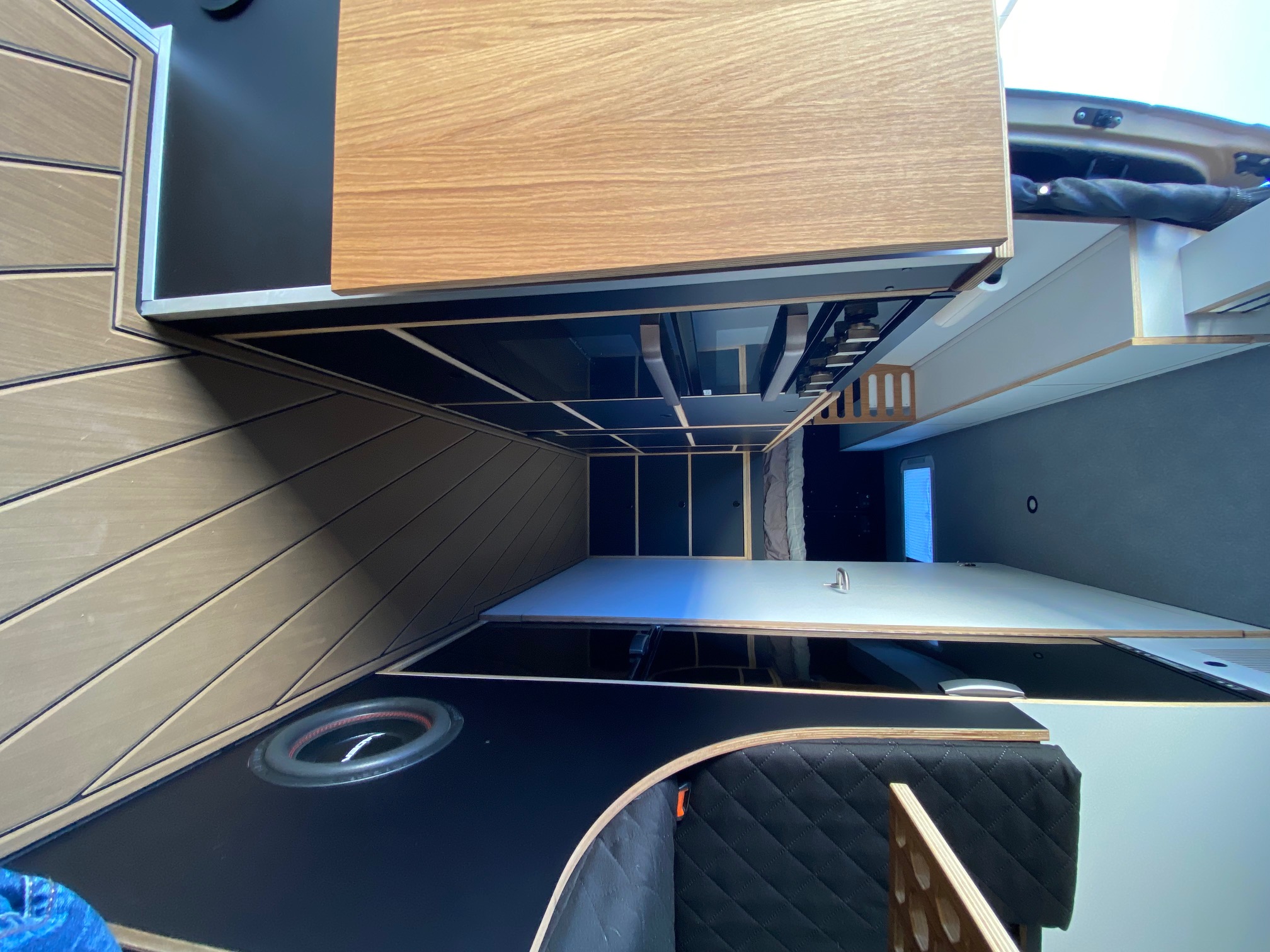 Queenply Multiplex Black