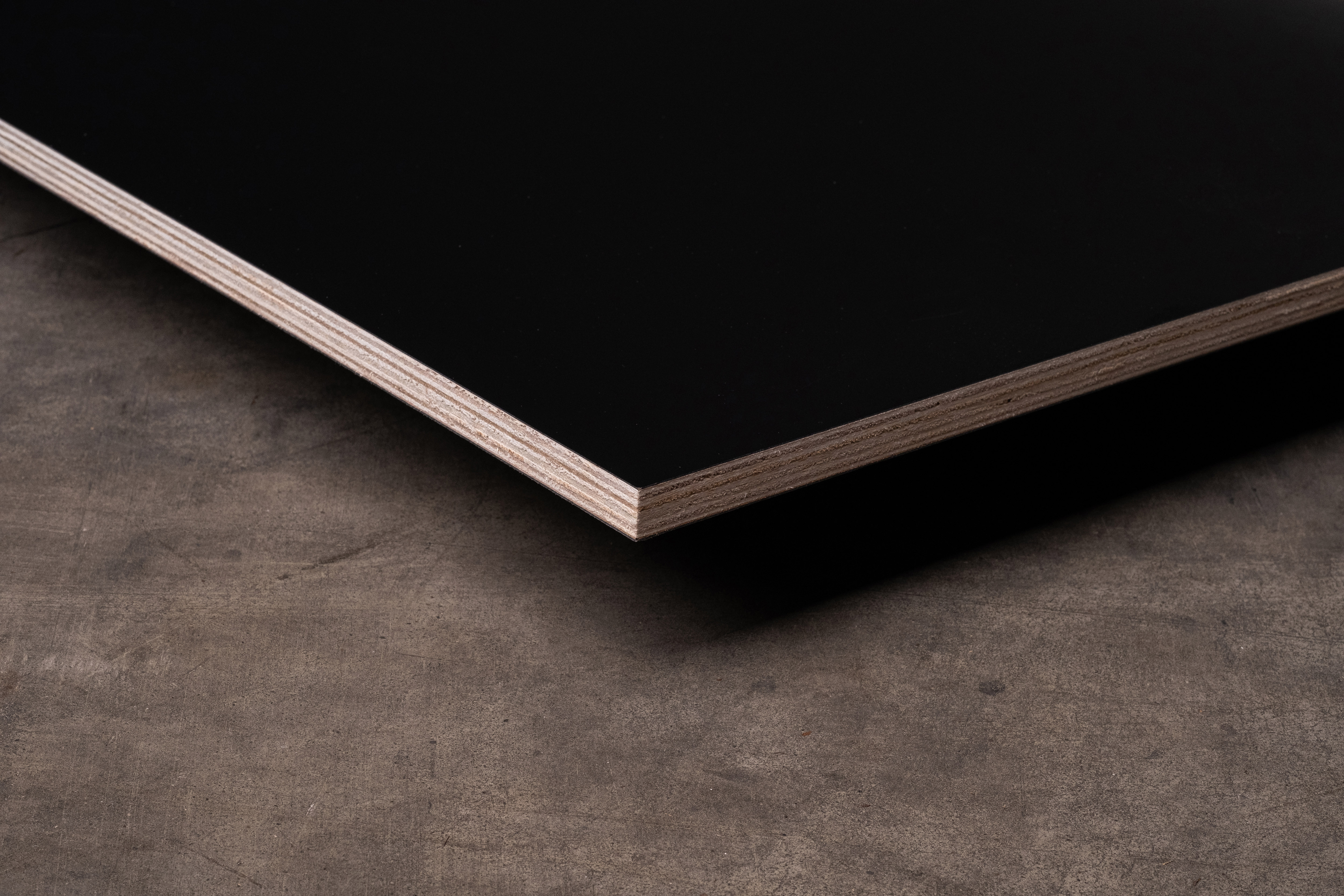 Leichtbauplatte Queenply Multiplex schwarz